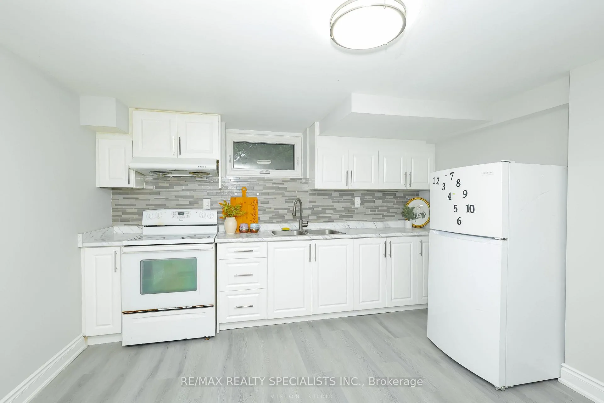 Photo 23 of 7020 Dunn Street, Niagara Falls, Arad/Fallsview — HOMEH