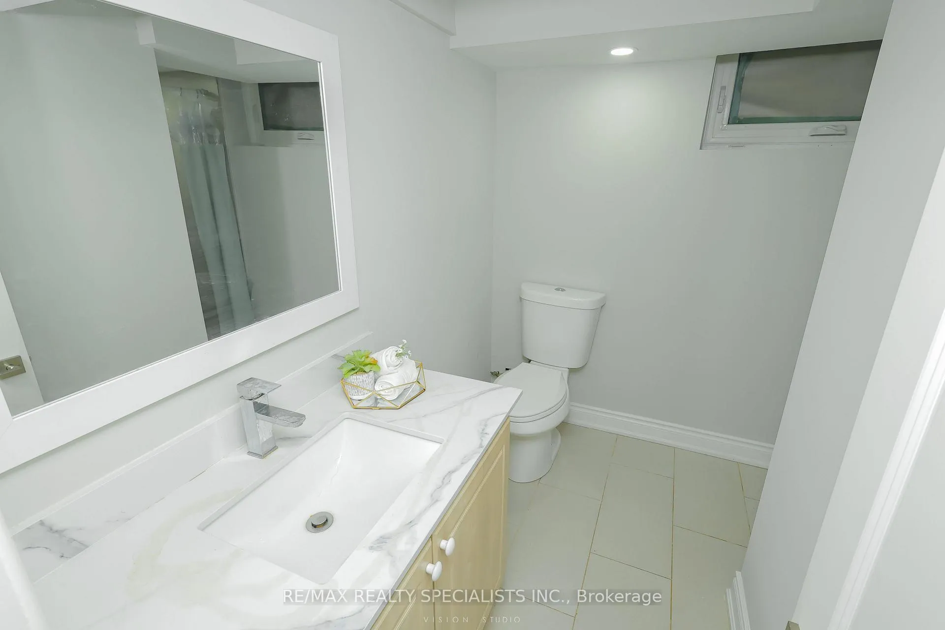 Photo 25 of 7020 Dunn Street, Niagara Falls, Arad/Fallsview — HOMEH