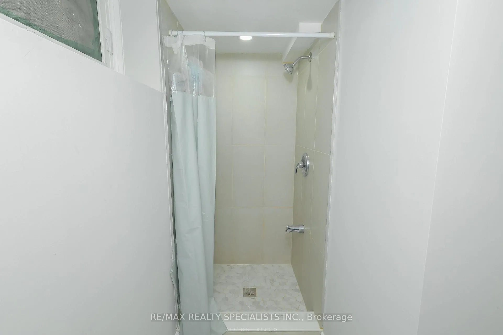 Photo 26 of 7020 Dunn Street, Niagara Falls, Arad/Fallsview — HOMEH