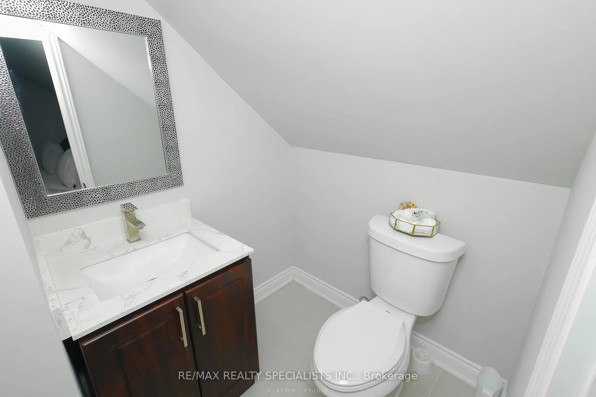 Photo 40 of 7020 Dunn Street, Niagara Falls, Arad/Fallsview — HOMEH