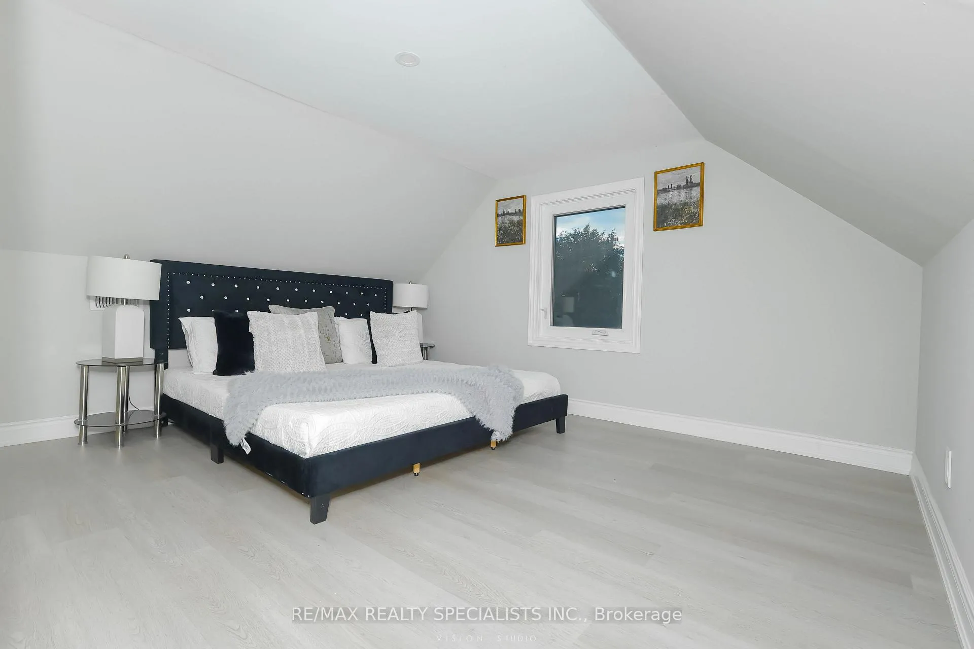 Photo 42 of 7020 Dunn Street, Niagara Falls, Arad/Fallsview — HOMEH