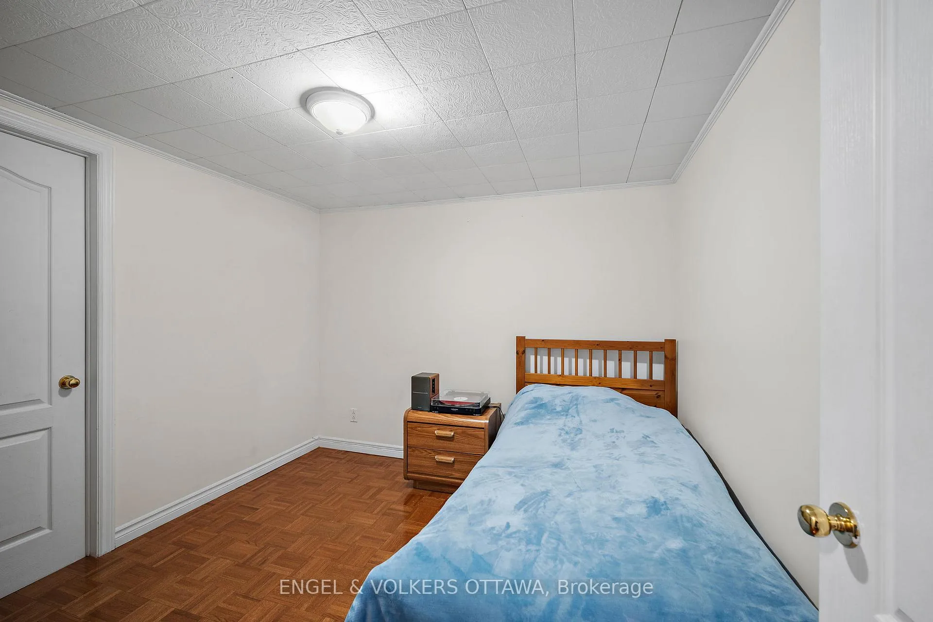 Photo 19 of 1044 Aldea Avenue, Ottawa, Billings Bridge — HOMEH