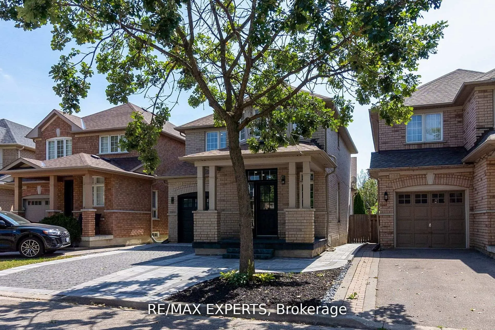 Photo 3 of 138 Moraine Drive, Vaughan, Vellore Village — HOMEH