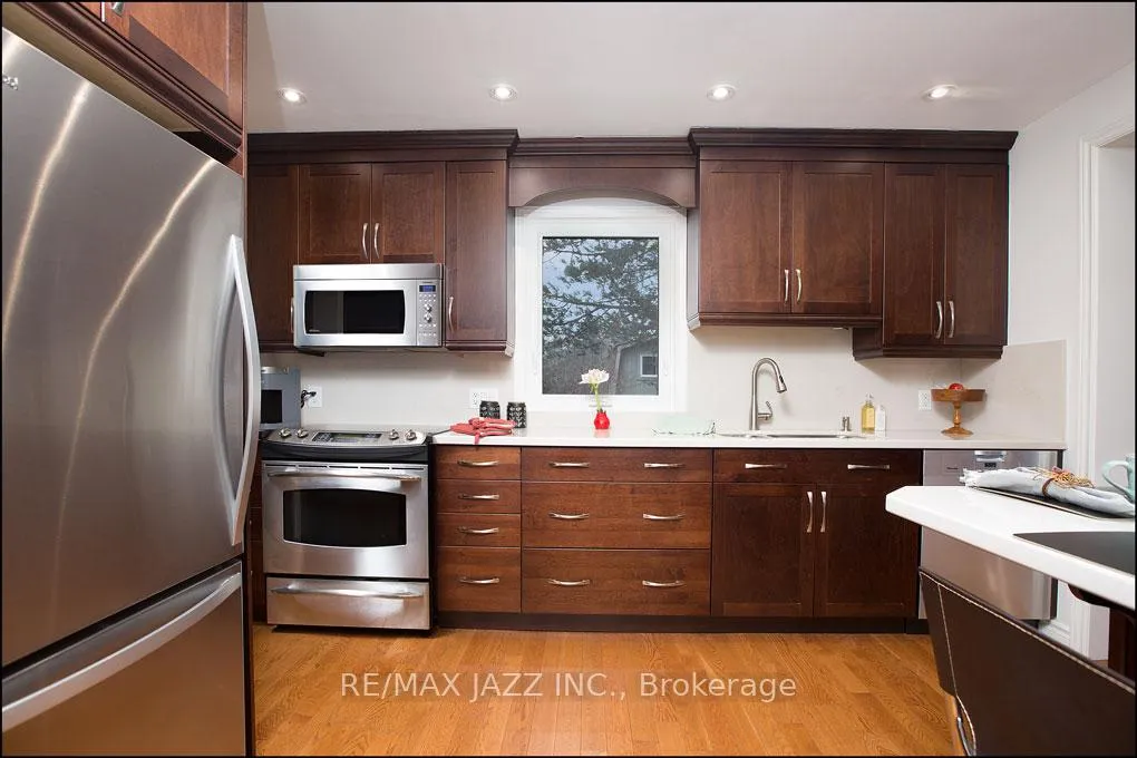 Photo 9 of 783 Millbank Road, Pickering, Amberlea — HOMEH