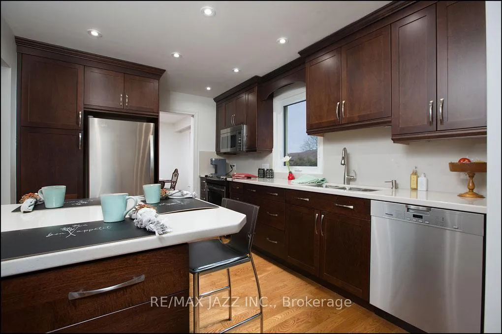 Photo 10 of 783 Millbank Road, Pickering, Amberlea — HOMEH