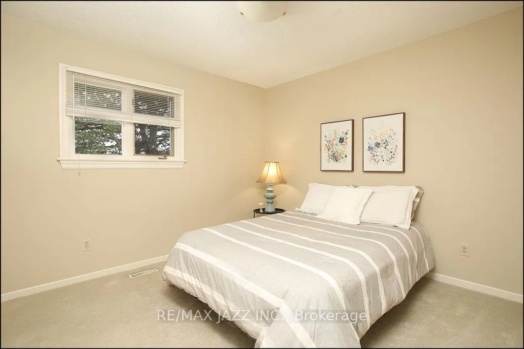 Photo 20 of 783 Millbank Road, Pickering, Amberlea — HOMEH