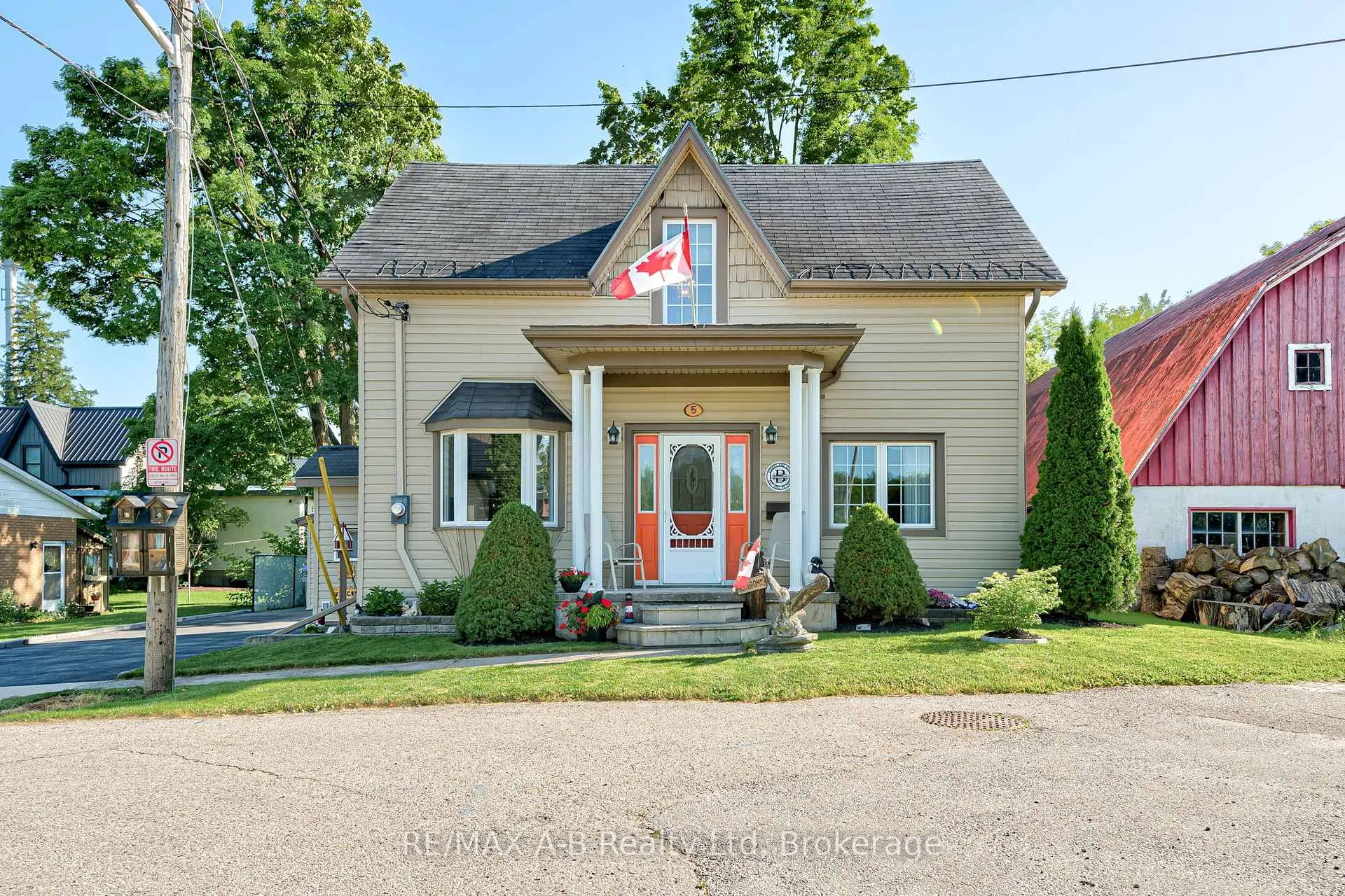 Photo 1 of 5 Cruickshank Street, Perth East, Milverton — HOMEH