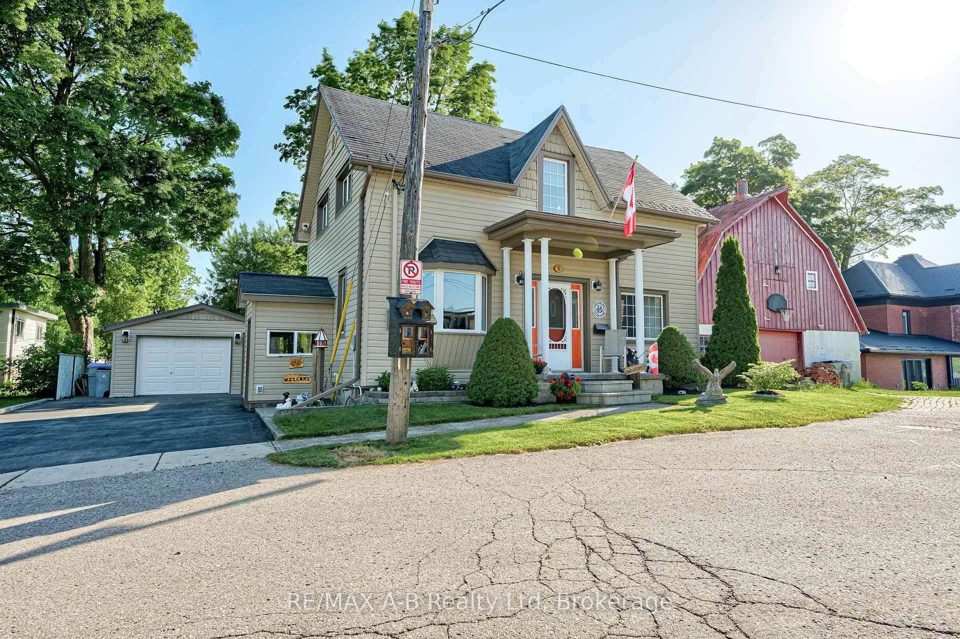 Photo 2 of 5 Cruickshank Street, Perth East, Milverton — HOMEH