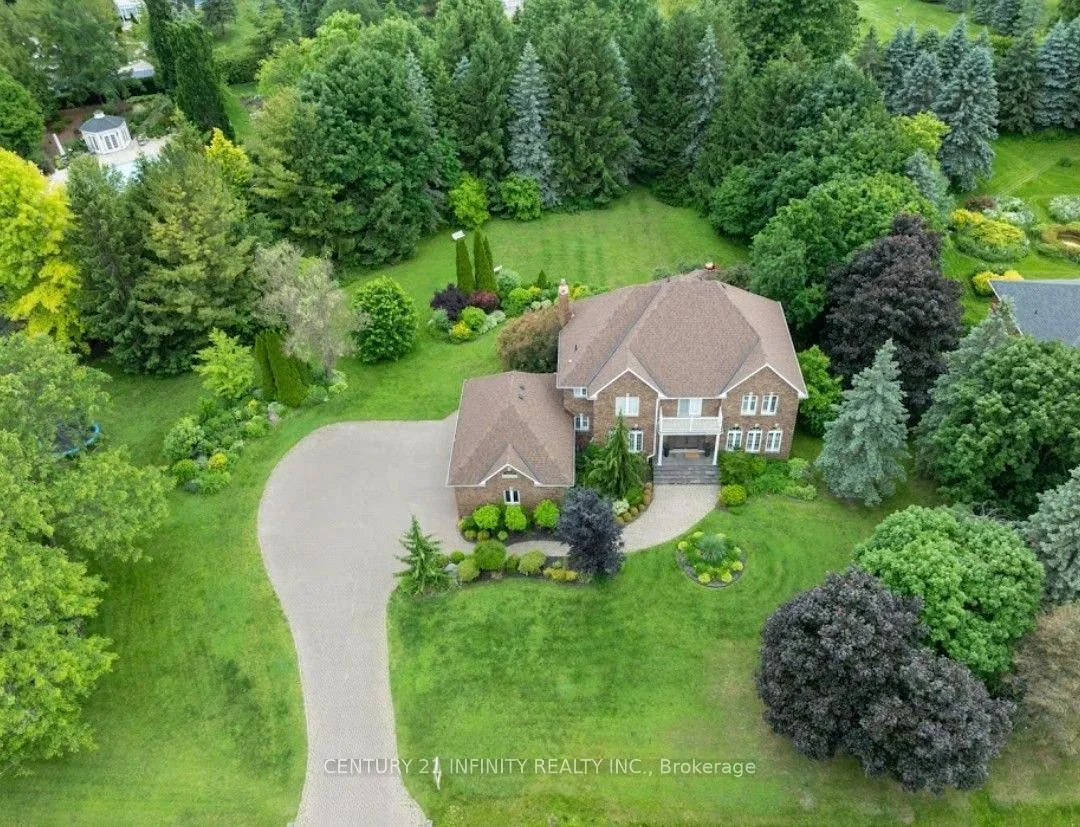 Photo 2 of 10 Prince Rupert Drive, Clarington, Courtice — HOMEH