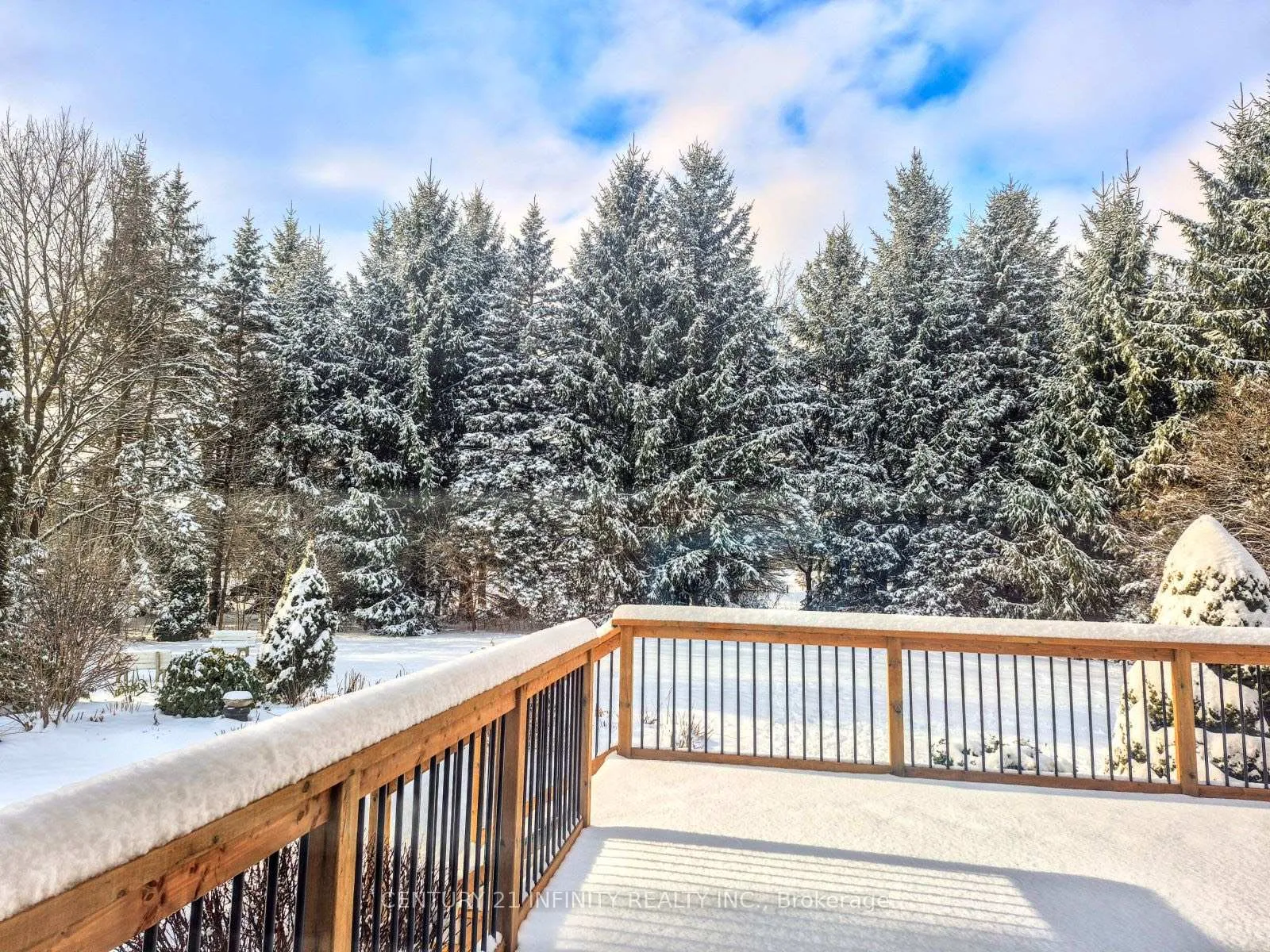 Photo 7 of 10 Prince Rupert Drive, Clarington, Courtice — HOMEH