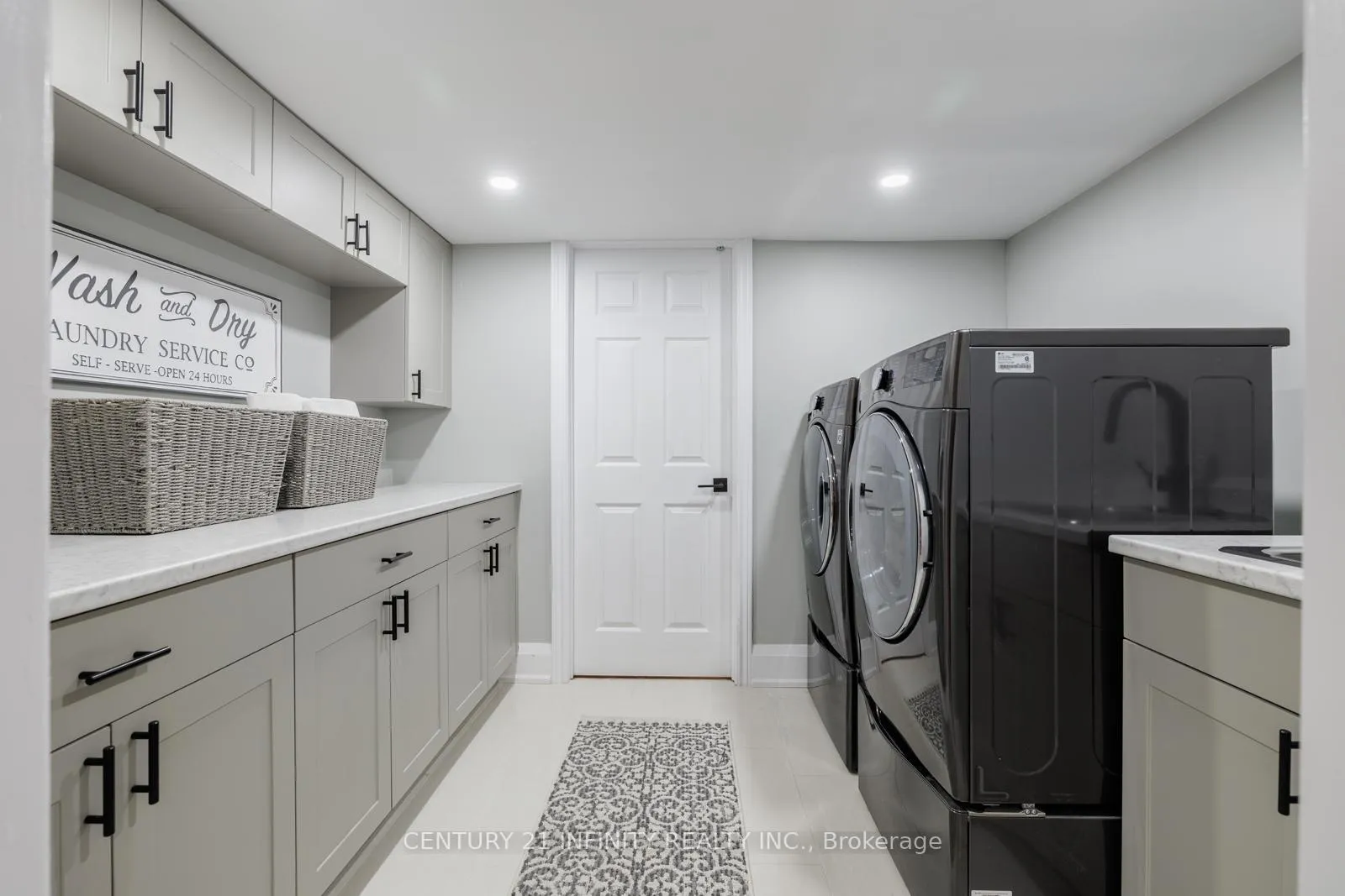 Photo 33 of 10 Prince Rupert Drive, Clarington, Courtice — HOMEH