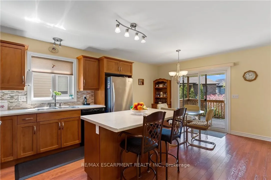 Photo 8 of 8 Mason Drive, Pelham, Fonthill — HOMEH