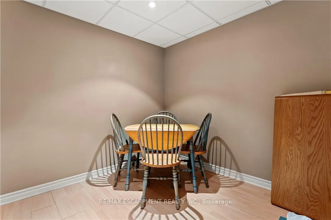 Photo 26 of 8 Mason Drive, Pelham, Fonthill — HOMEH