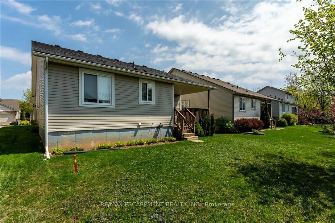 Photo 33 of 8 Mason Drive, Pelham, Fonthill — HOMEH