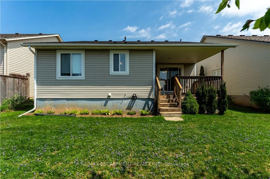 Photo 34 of 8 Mason Drive, Pelham, Fonthill — HOMEH