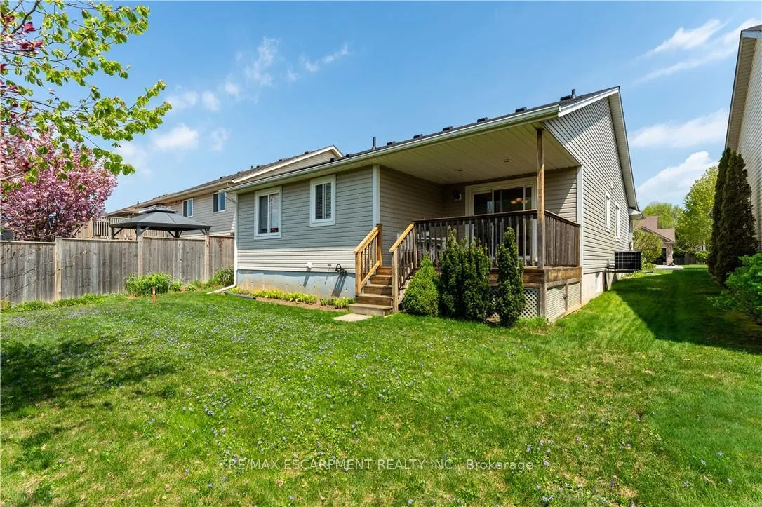 Photo 35 of 8 Mason Drive, Pelham, Fonthill — HOMEH