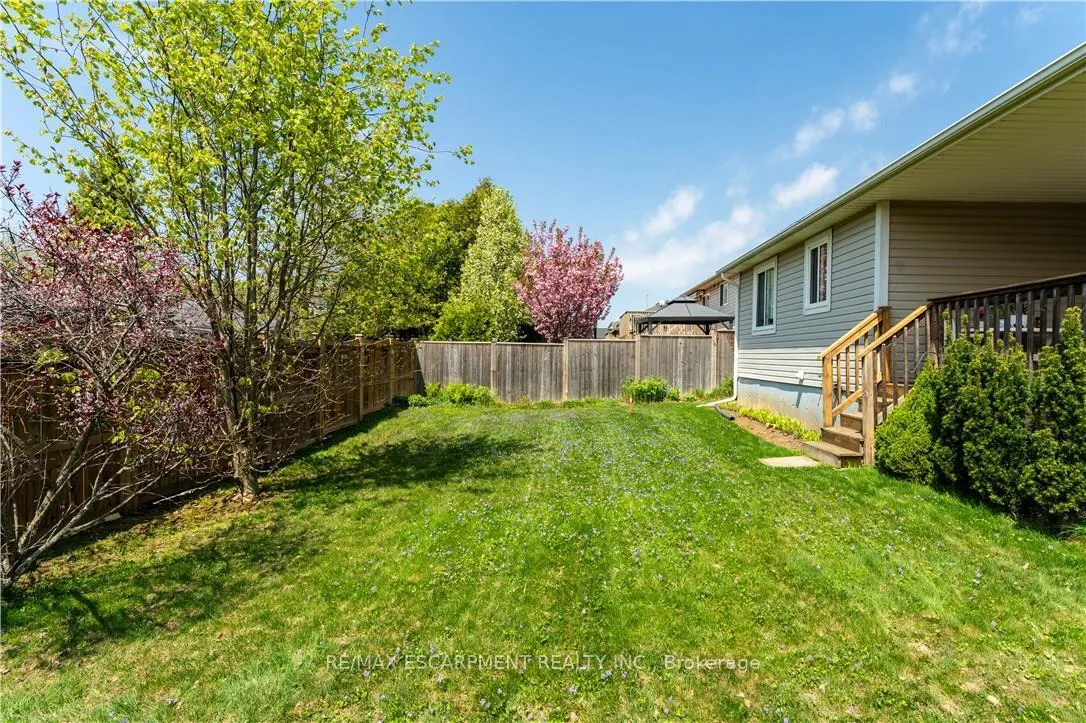 Photo 36 of 8 Mason Drive, Pelham, Fonthill — HOMEH