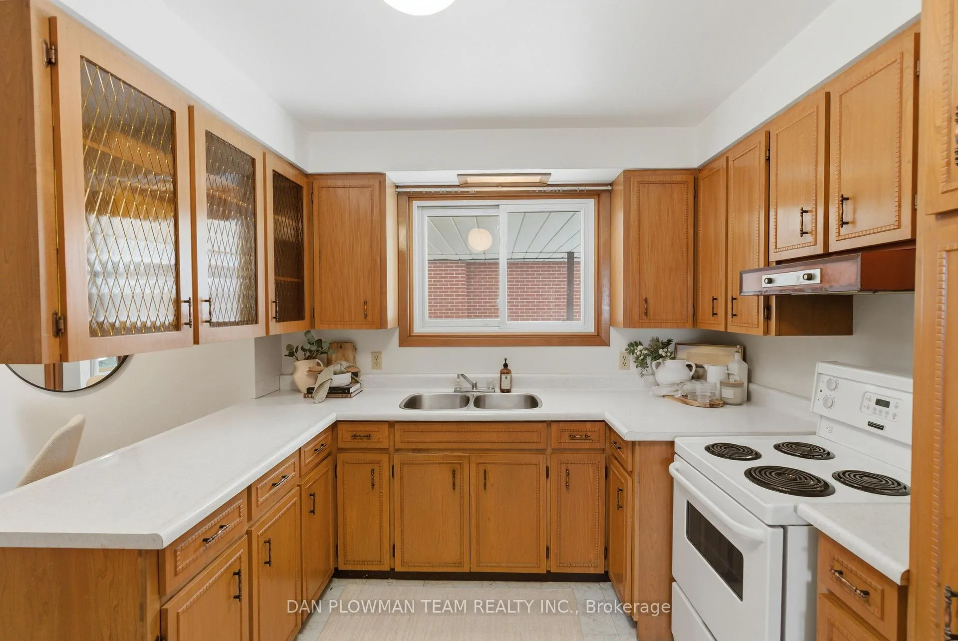 Photo 12 of 268 Nipigon Street, Oshawa, McLaughlin — HOMEH