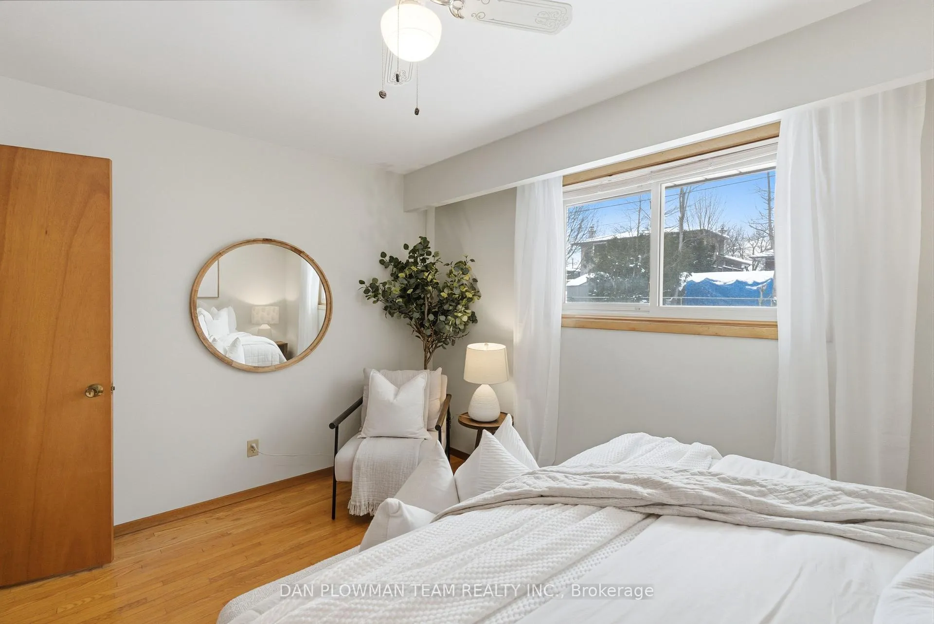 Photo 20 of 268 Nipigon Street, Oshawa, McLaughlin — HOMEH
