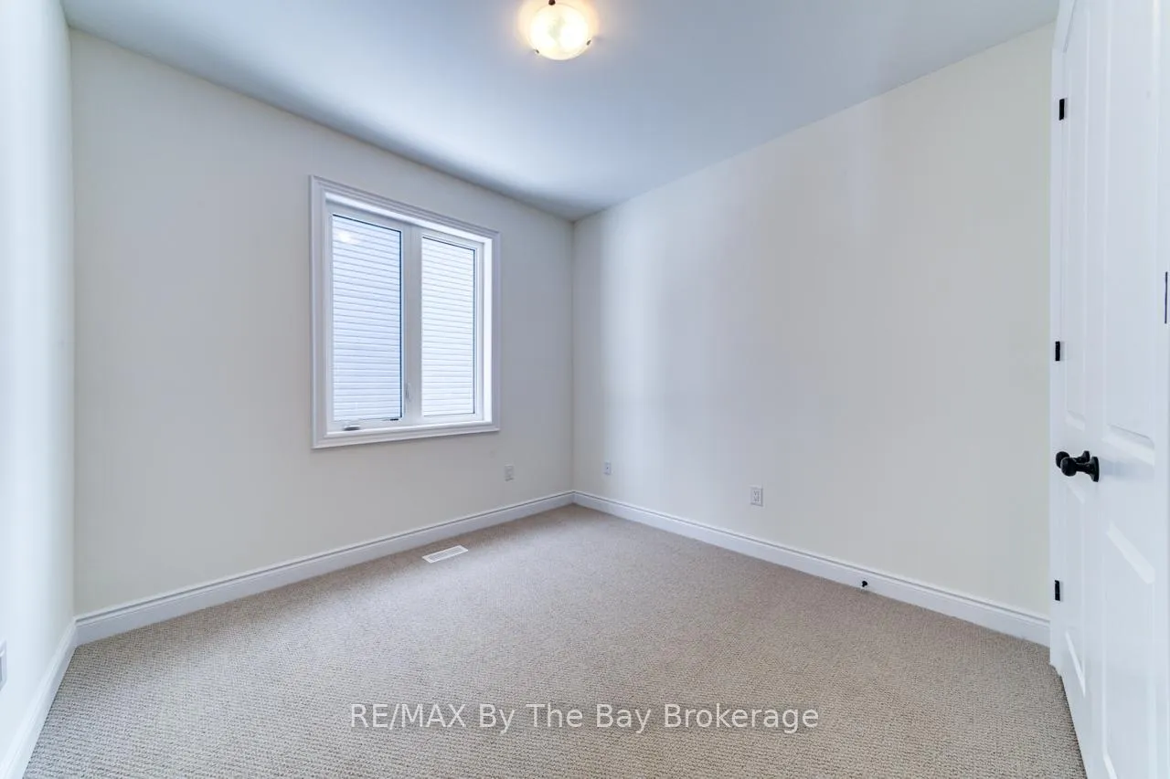 Photo 8 of 170 Mapleside Drive, Wasaga Beach — HOMEH