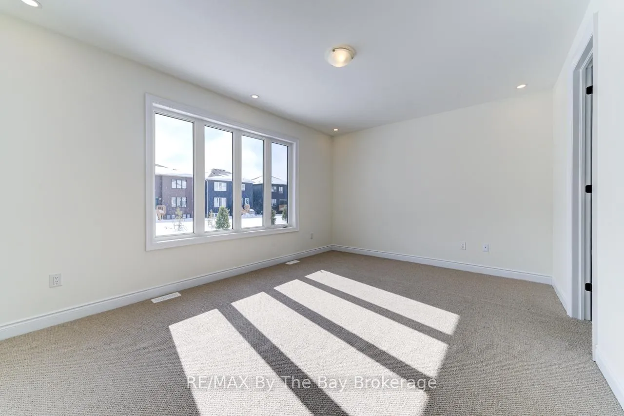 Photo 20 of 170 Mapleside Drive, Wasaga Beach — HOMEH