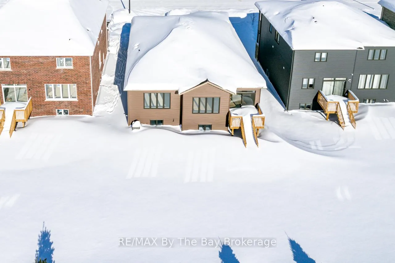 Photo 30 of 170 Mapleside Drive, Wasaga Beach — HOMEH