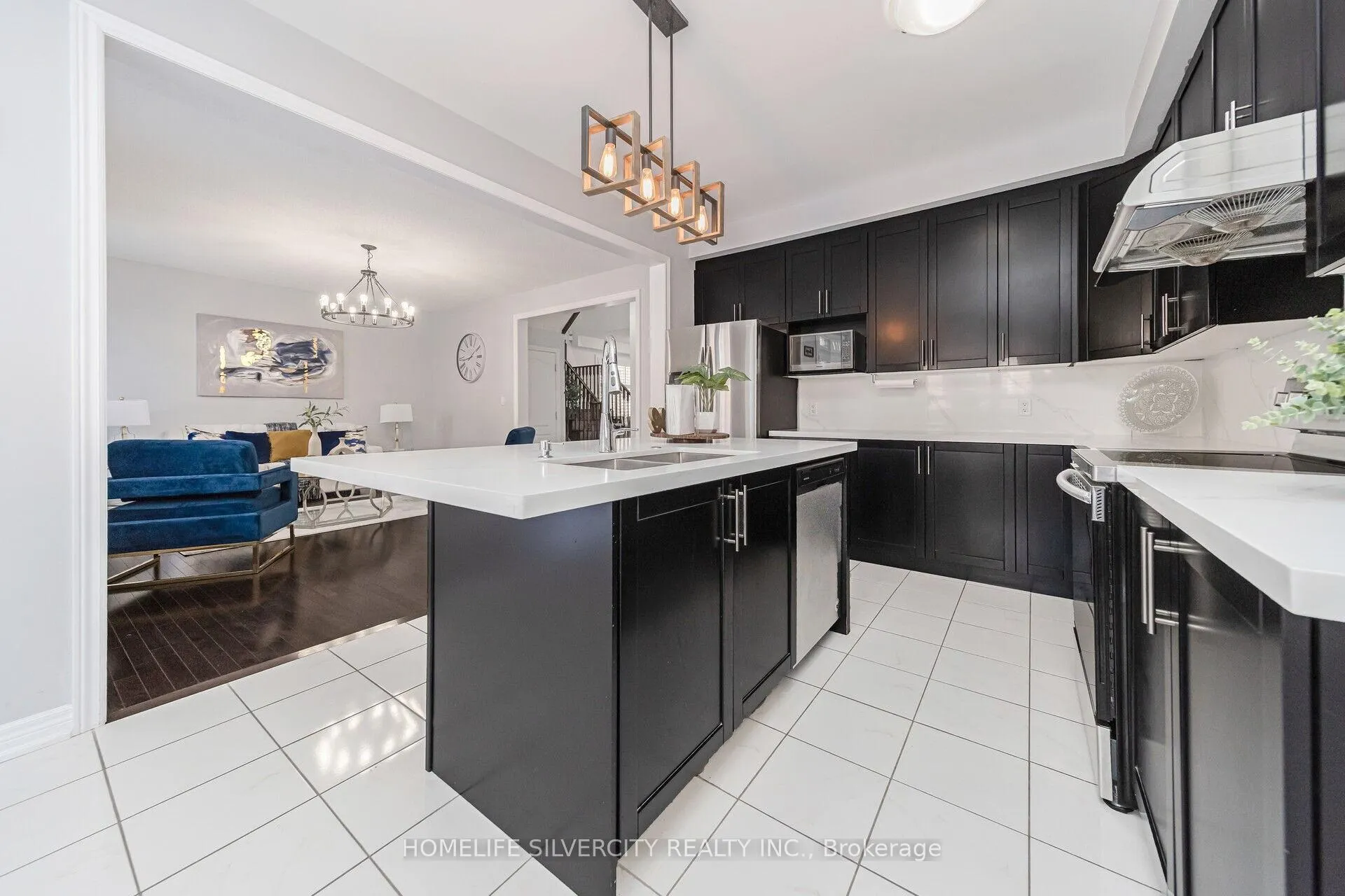 Photo 14 of 373 Robert Parkinson Drive, Brampton, Northwest Brampton — HOMEH