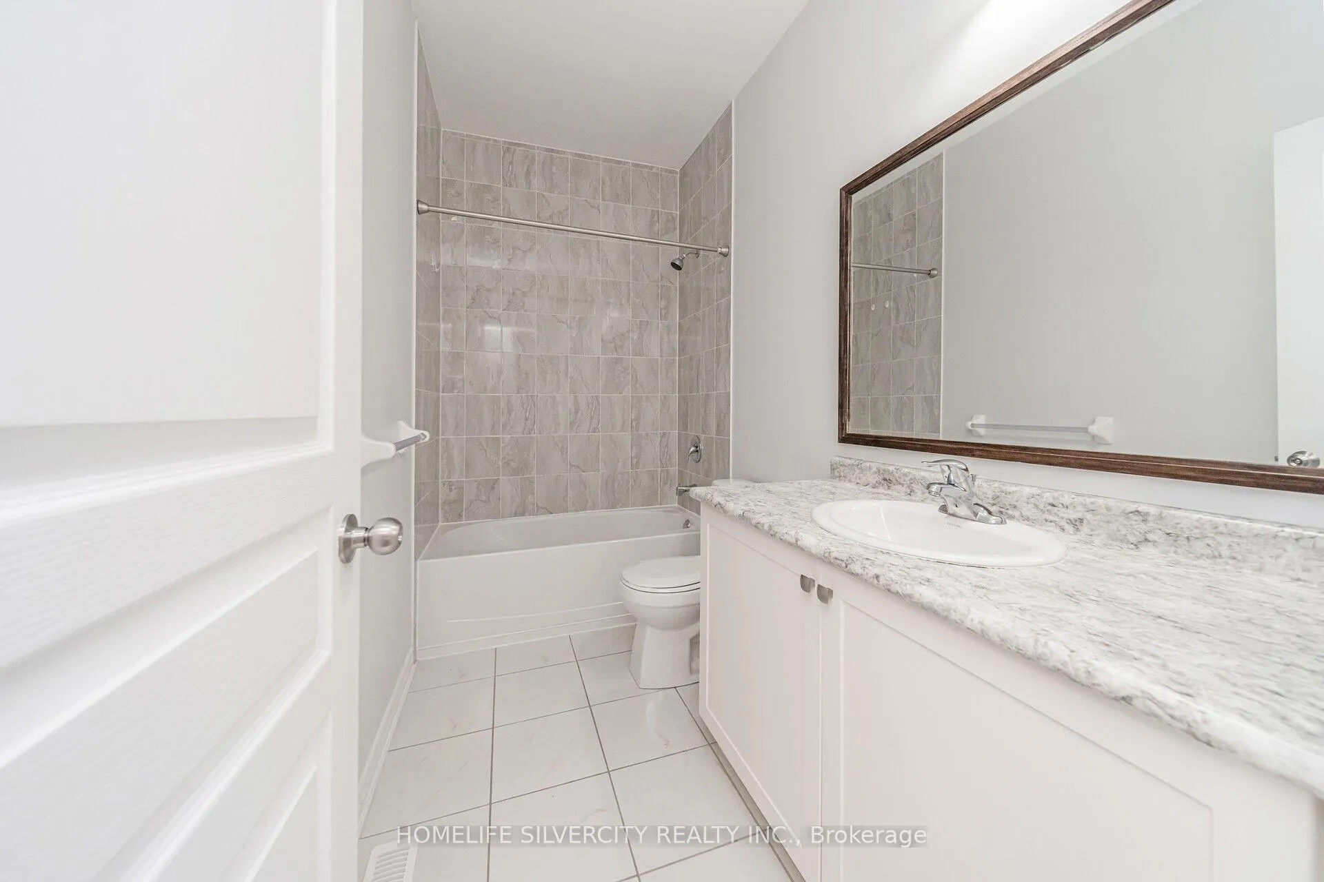 Photo 26 of 373 Robert Parkinson Drive, Brampton, Northwest Brampton — HOMEH