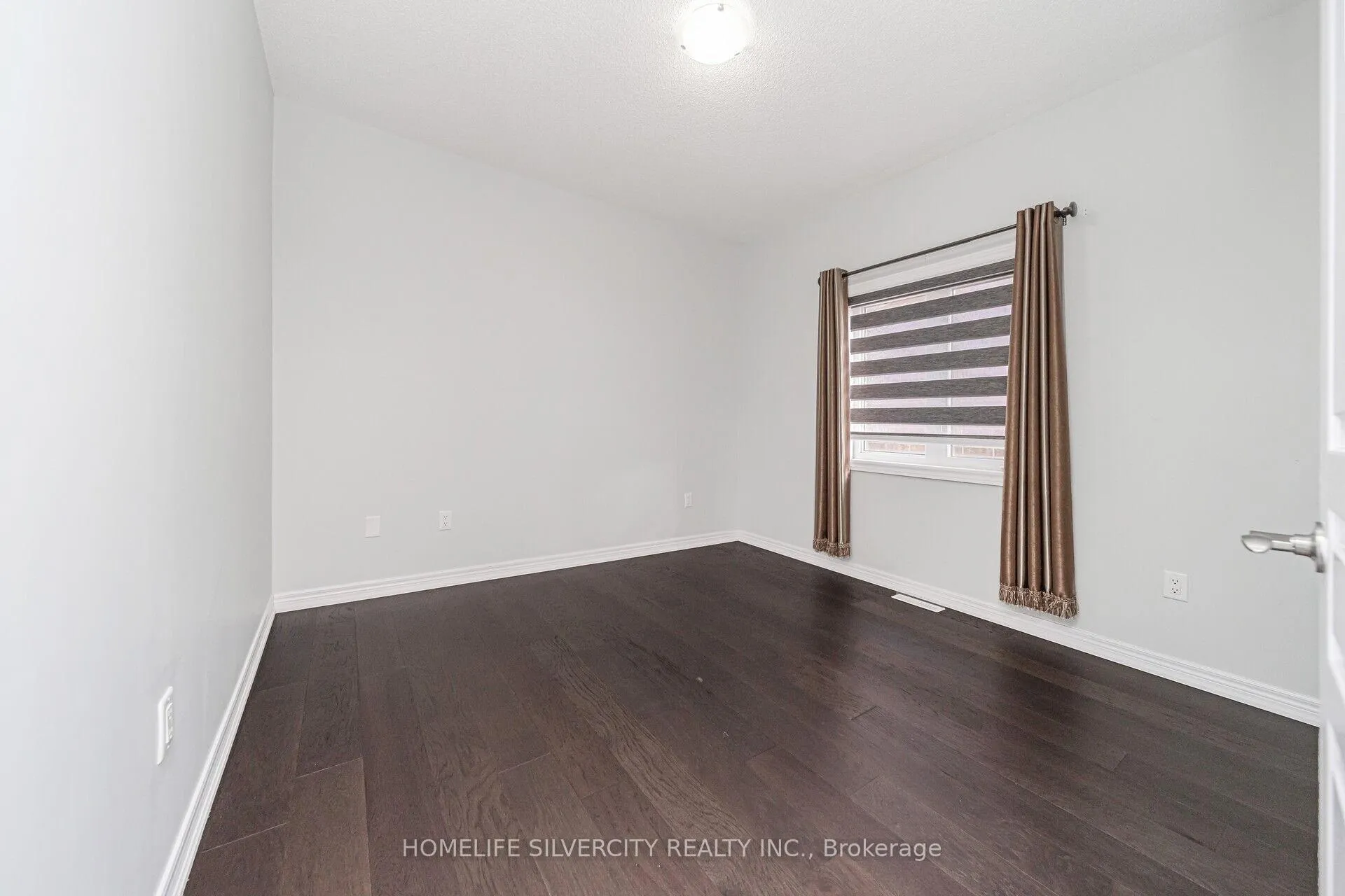Photo 32 of 373 Robert Parkinson Drive, Brampton, Northwest Brampton — HOMEH