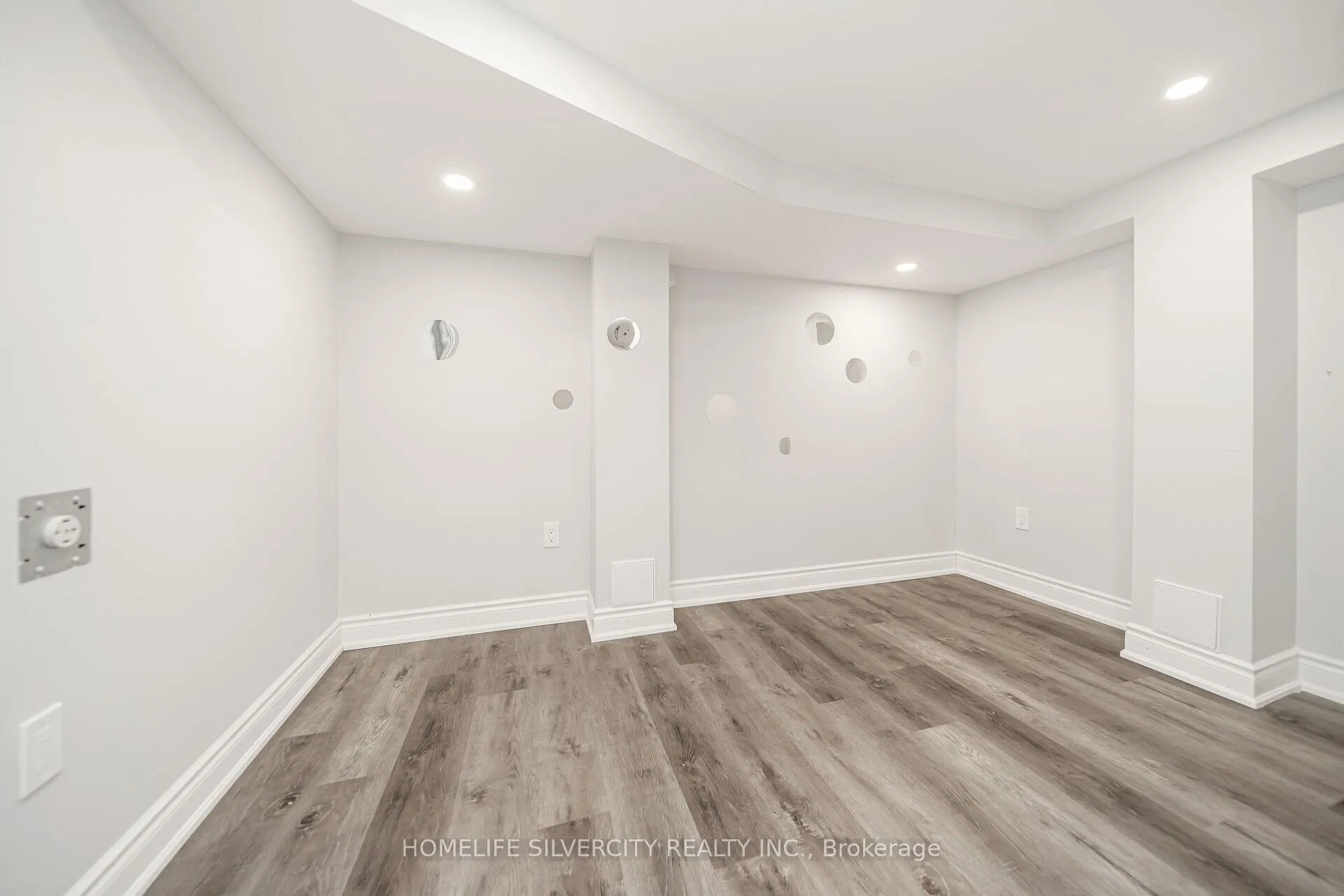 Photo 35 of 373 Robert Parkinson Drive, Brampton, Northwest Brampton — HOMEH