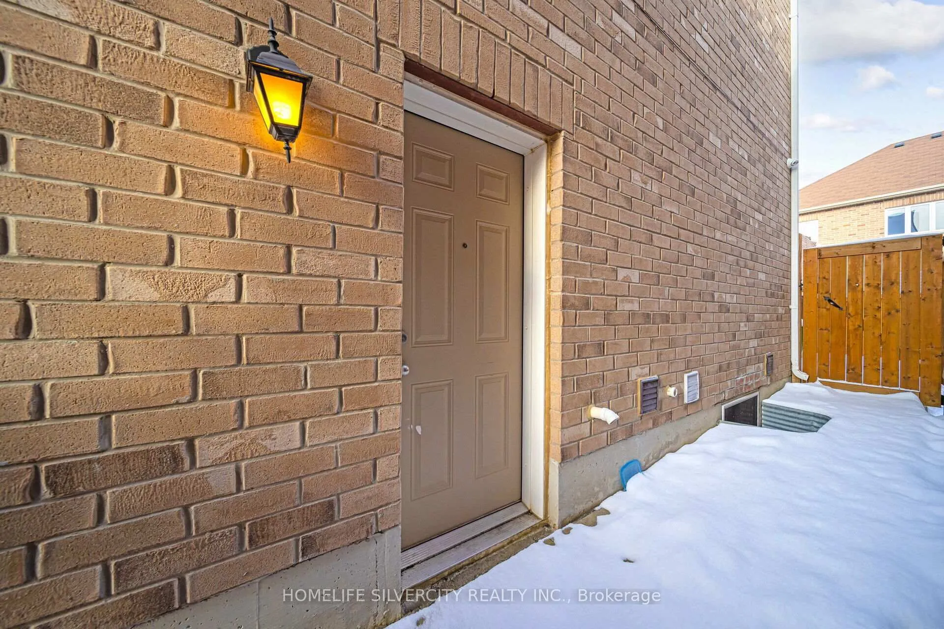 Photo 39 of 373 Robert Parkinson Drive, Brampton, Northwest Brampton — HOMEH