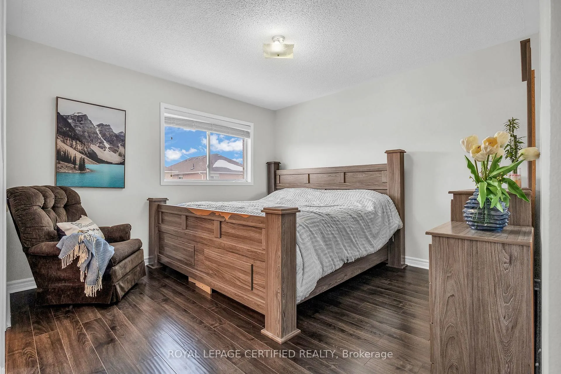 Photo 15 of 18 Roadmaster Lane, Brampton, Fletcher's Meadow — HOMEH