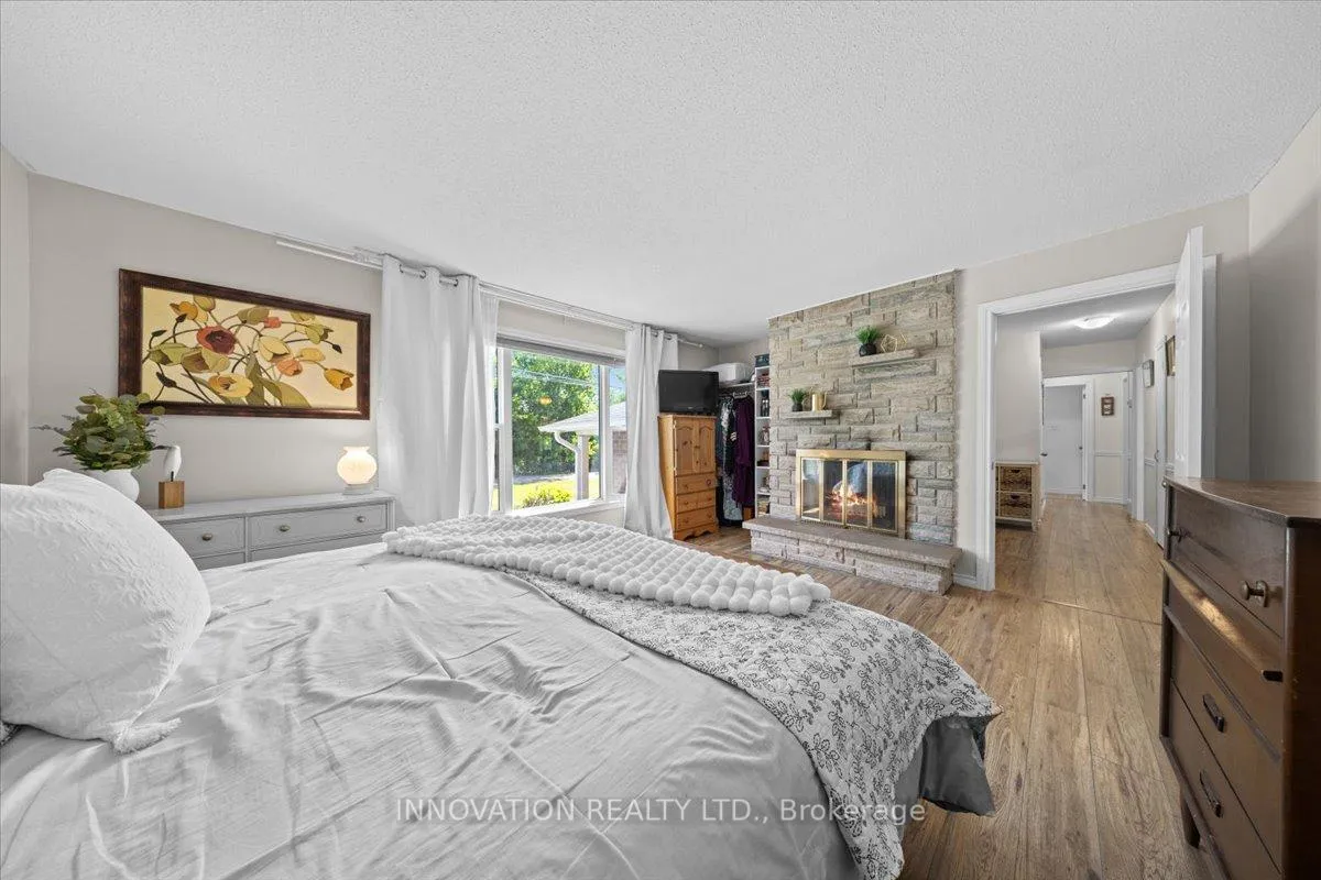 Photo 8 of 41 King Street Drive, Ottawa, Richmond — HOMEH