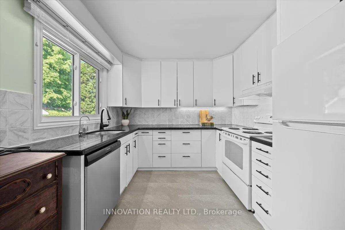Photo 9 of 41 King Street Drive, Ottawa, Richmond — HOMEH