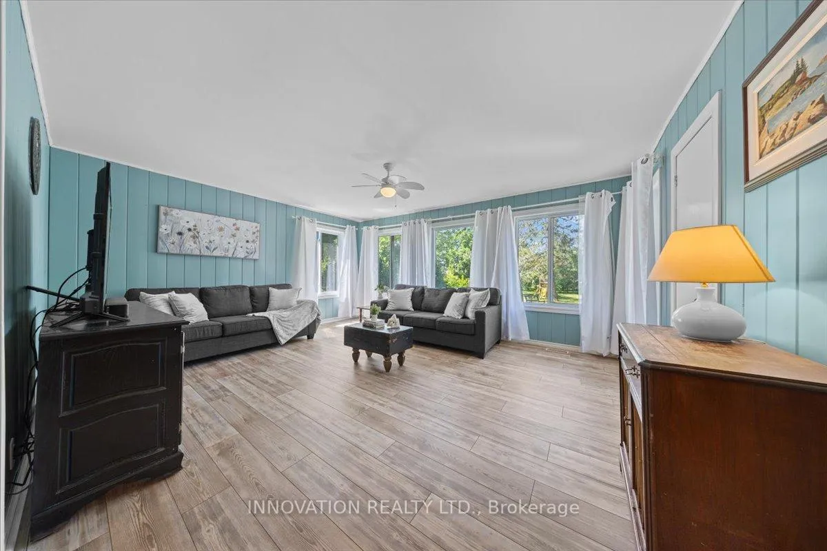 Photo 17 of 41 King Street Drive, Ottawa, Richmond — HOMEH