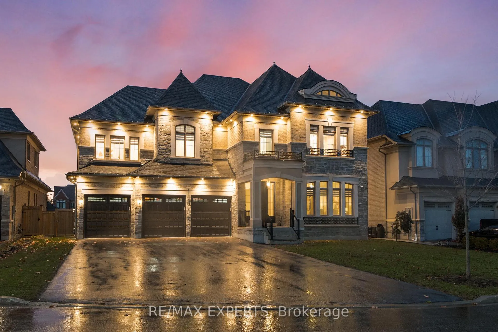 Photo 2 of 16 Raymond Love Court, King, King City — HOMEH