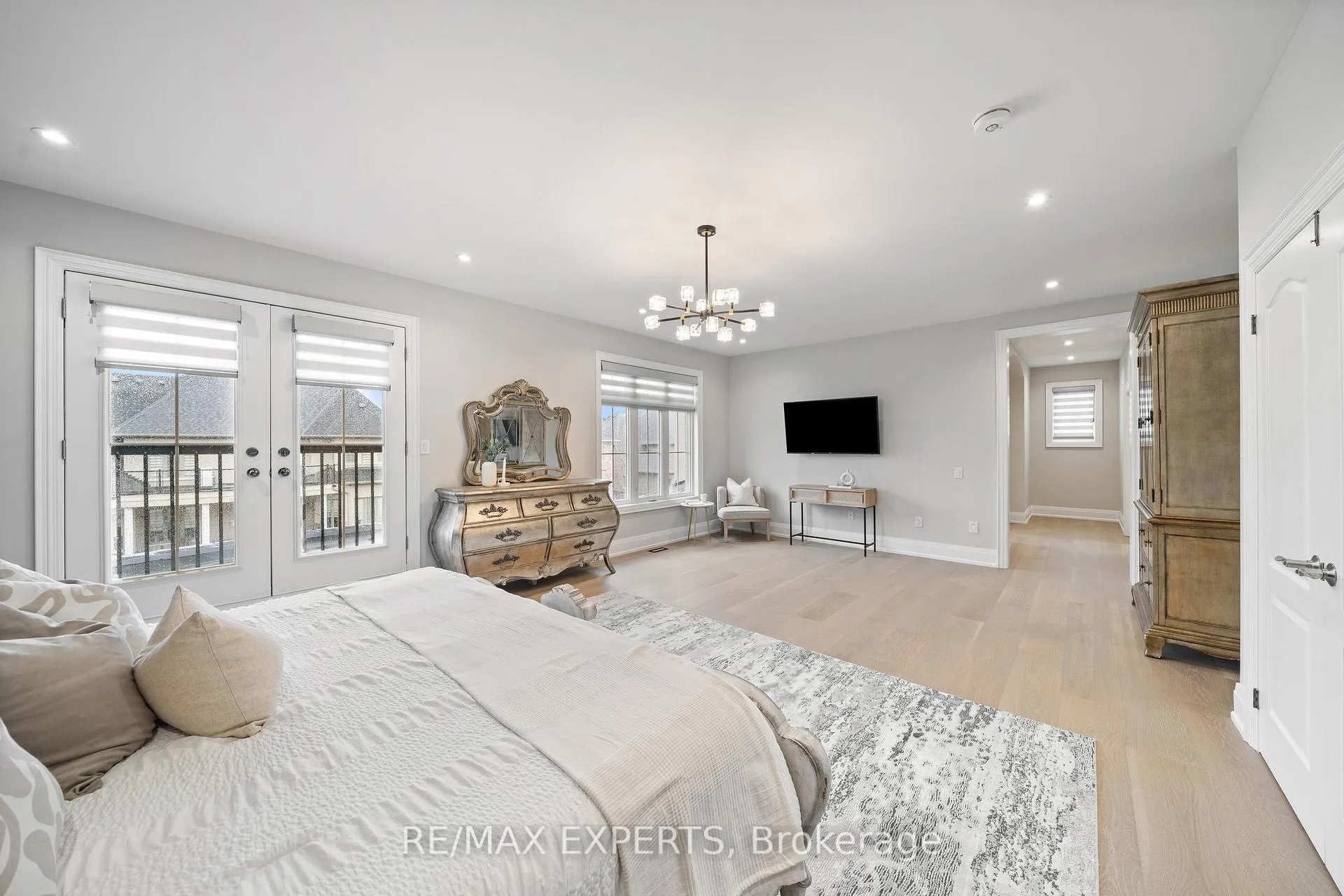 Photo 35 of 16 Raymond Love Court, King, King City — HOMEH