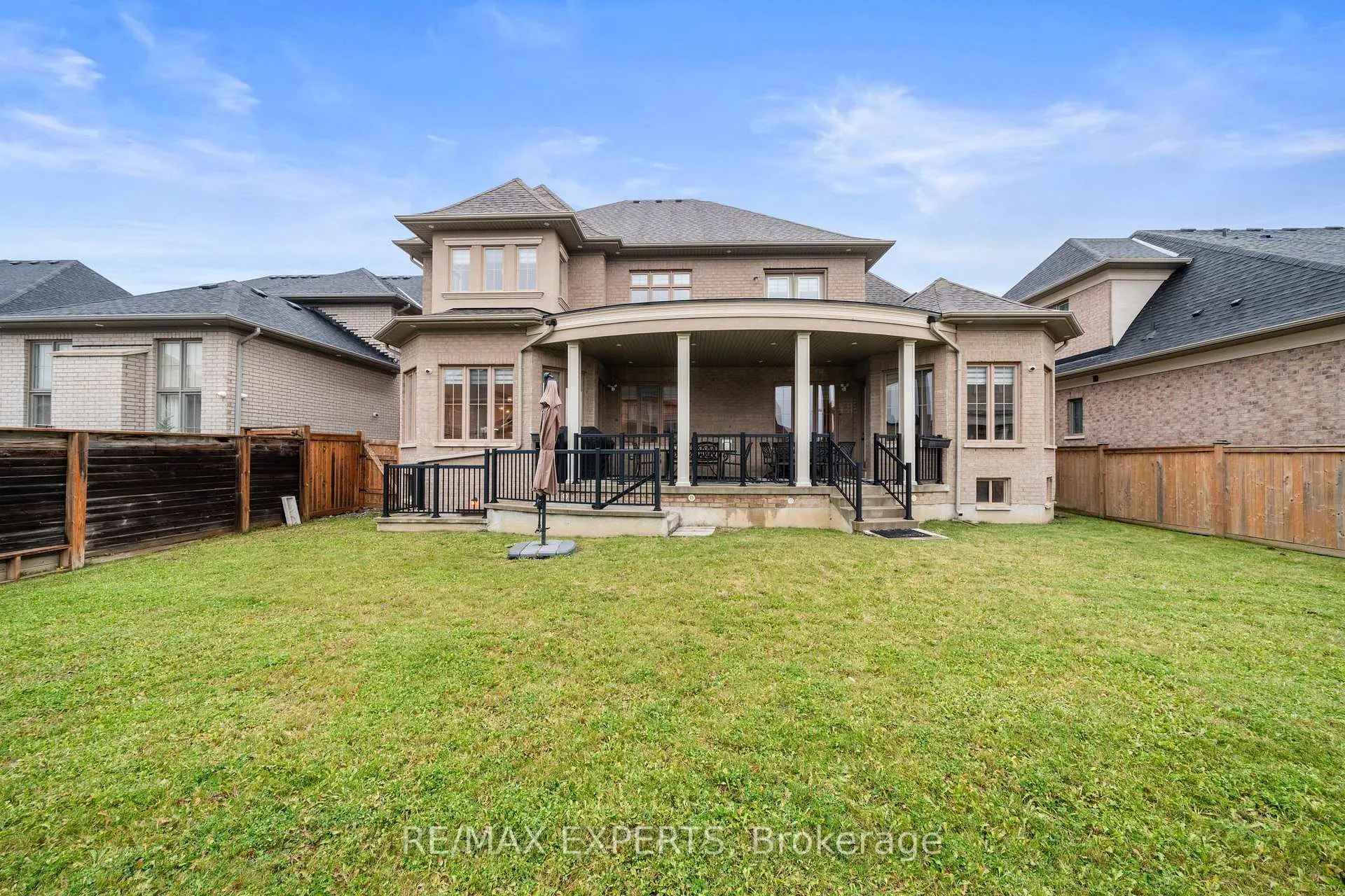 Photo 50 of 16 Raymond Love Court, King, King City — HOMEH
