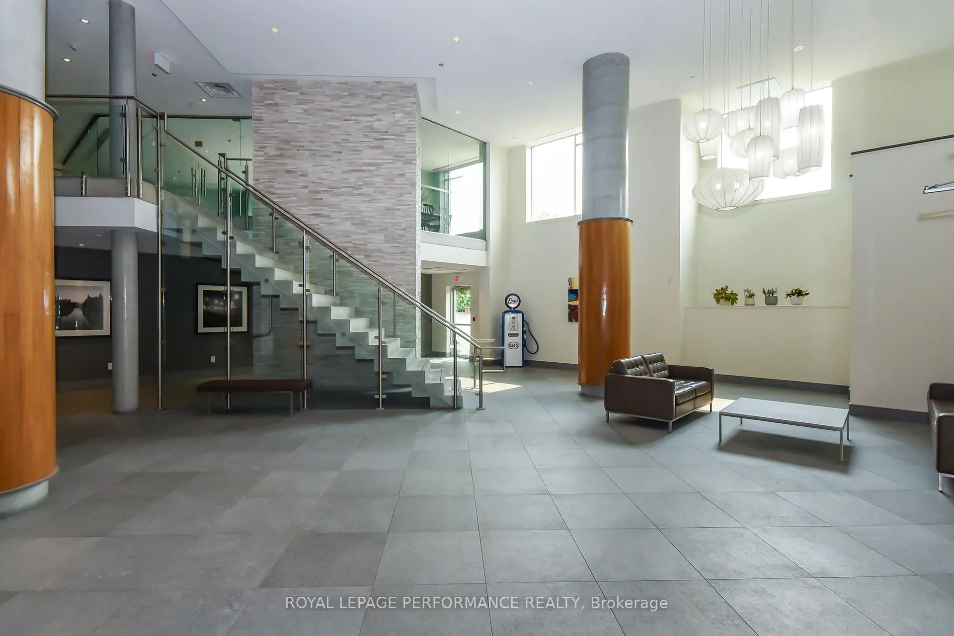 Photo 5 of Unit 309A, 7 Marquette Avenue, Ottawa, Vanier — HOMEH