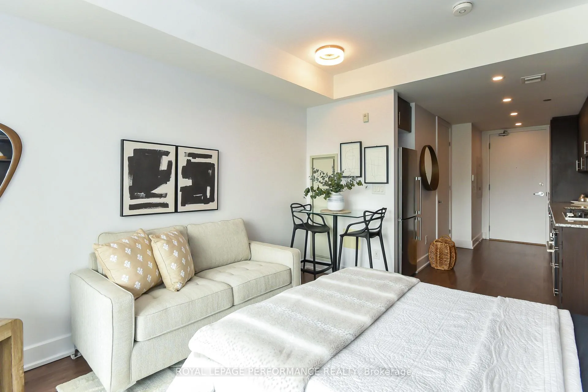 Photo 10 of Unit 309A, 7 Marquette Avenue, Ottawa, Vanier — HOMEH