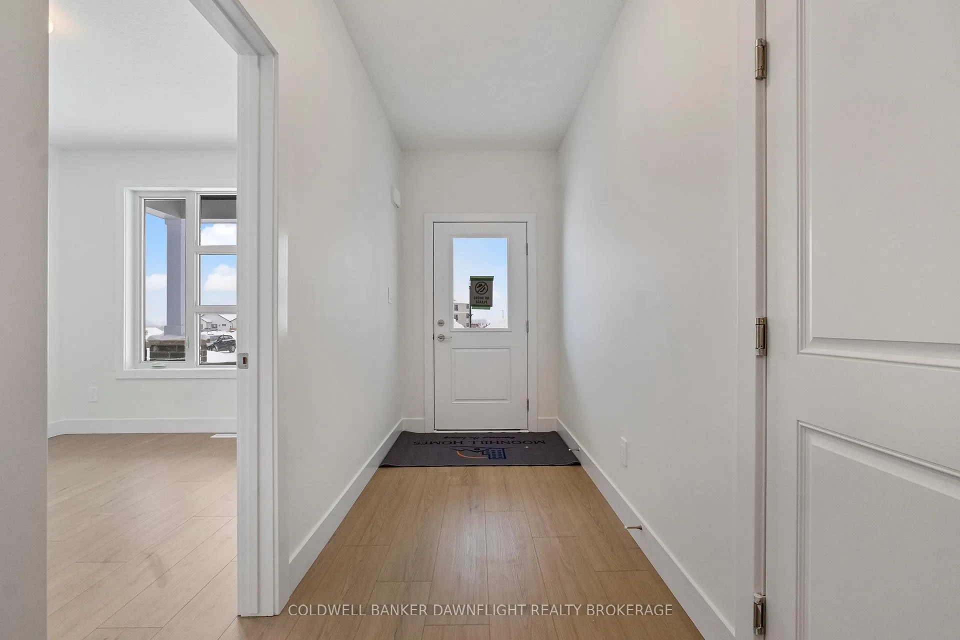 Photo 3 of 58 Moonlight Court, Central Huron, Clinton — HOMEH