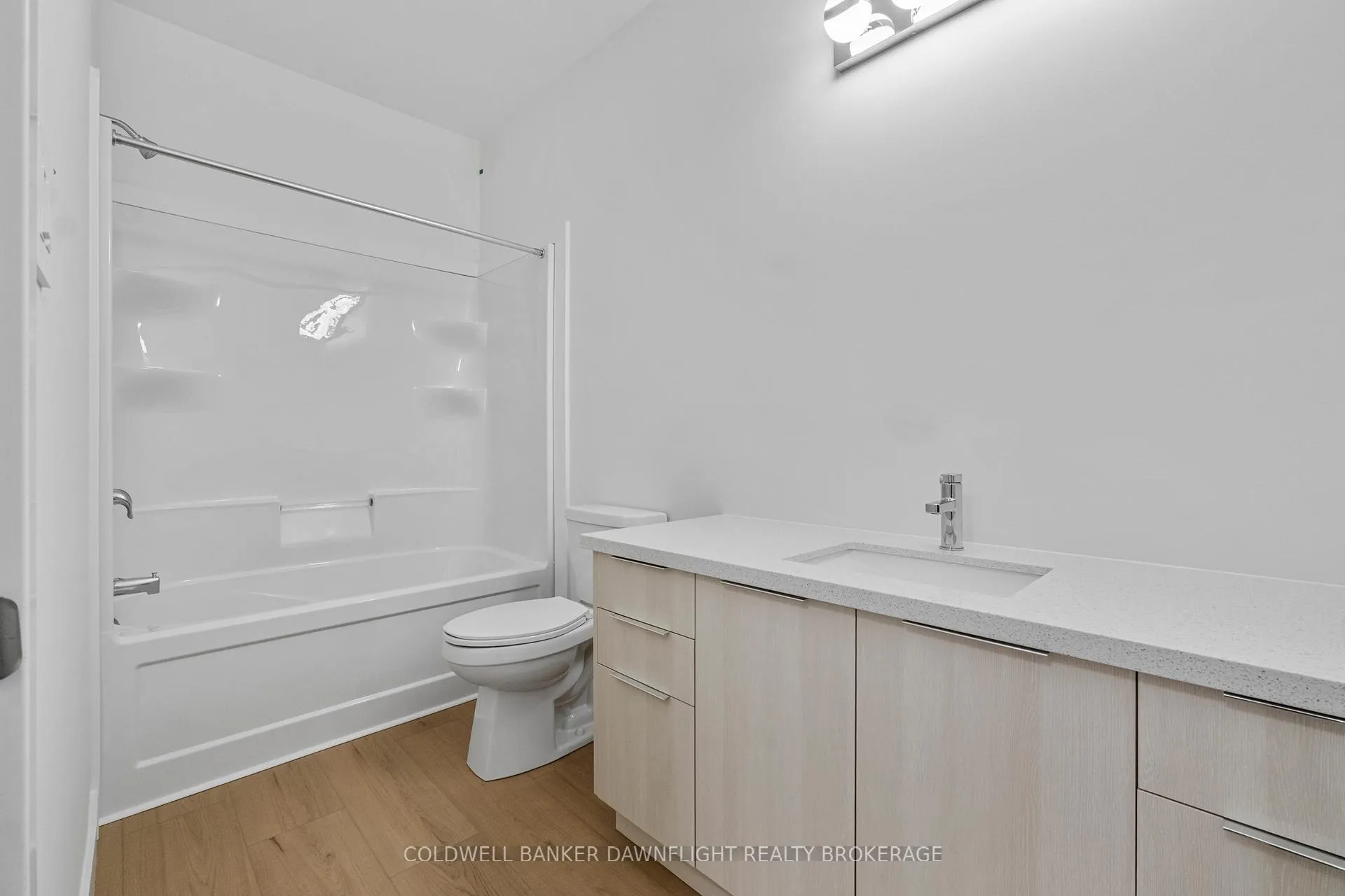 Photo 13 of 58 Moonlight Court, Central Huron, Clinton — HOMEH