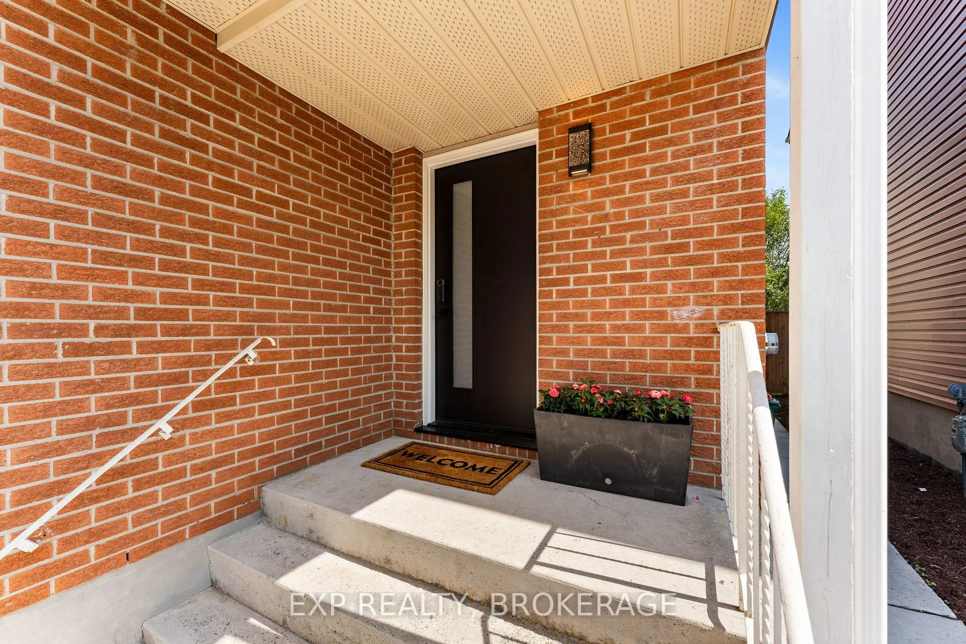 Photo 2 of 882 Clearfield Crescent, Kingston, North of Taylor-Kidd Blvd — HOMEH