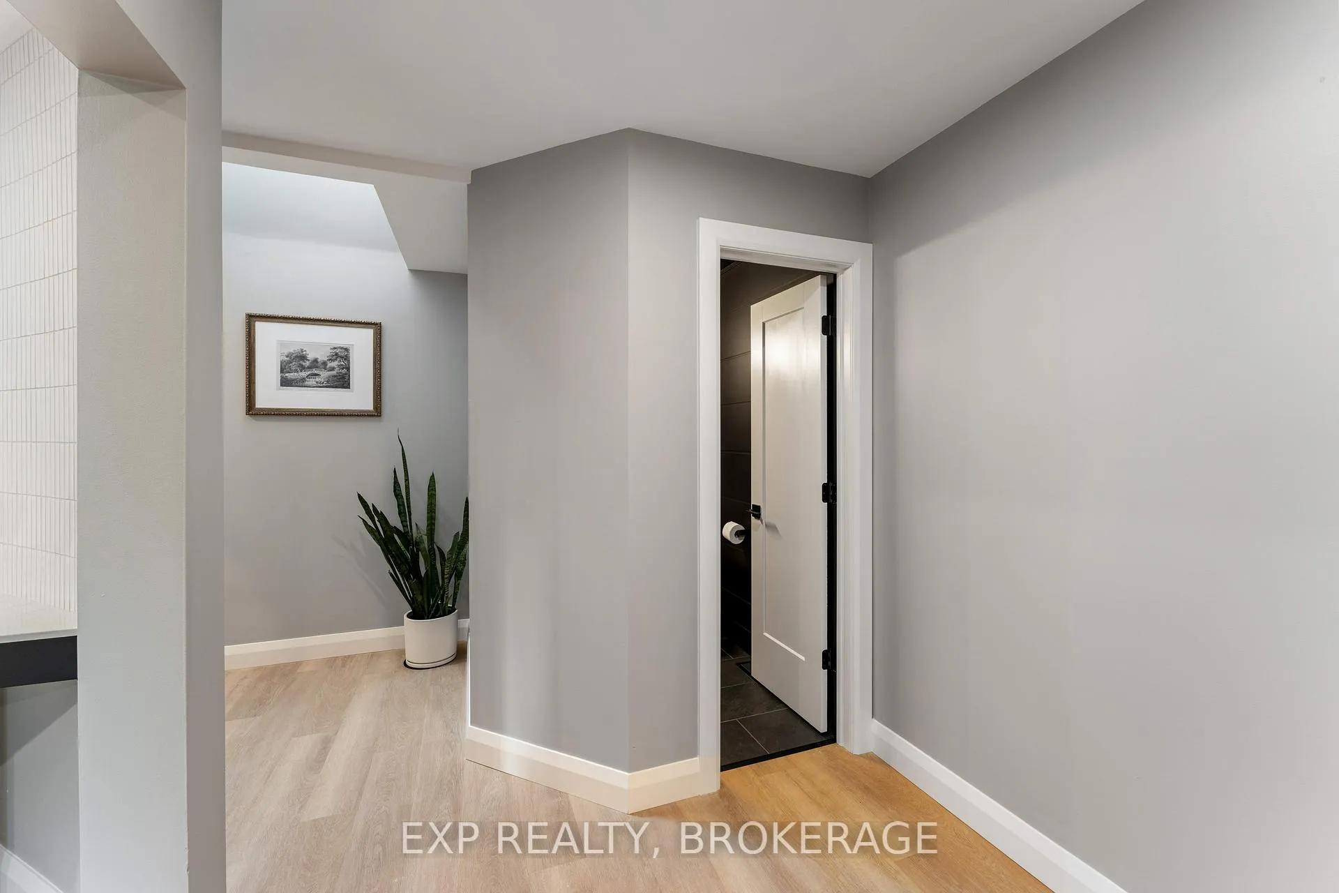Photo 6 of 882 Clearfield Crescent, Kingston, North of Taylor-Kidd Blvd — HOMEH