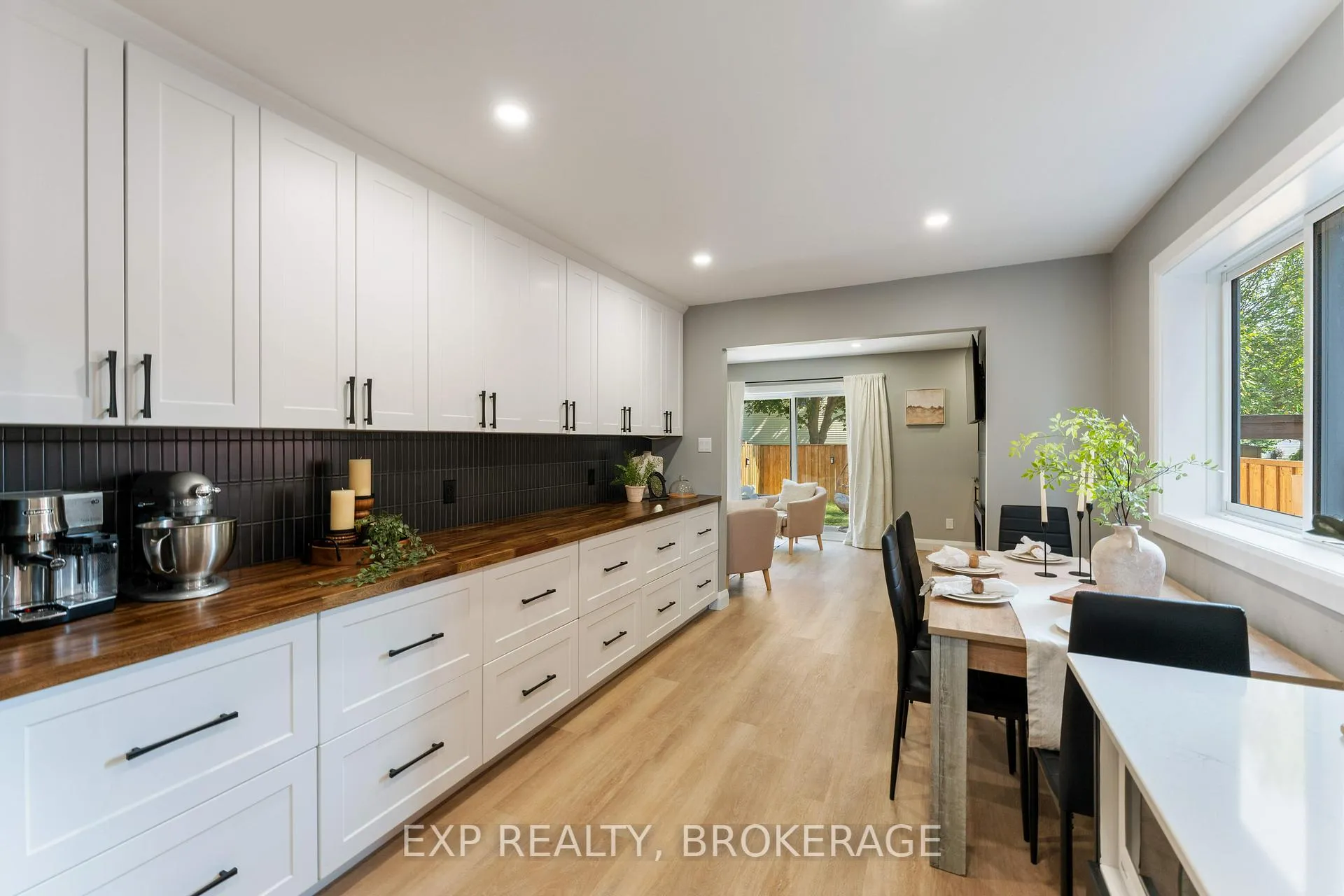 Photo 11 of 882 Clearfield Crescent, Kingston, North of Taylor-Kidd Blvd — HOMEH