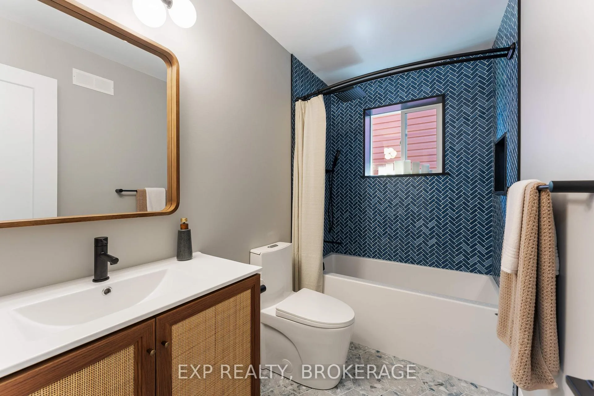 Photo 22 of 882 Clearfield Crescent, Kingston, North of Taylor-Kidd Blvd — HOMEH