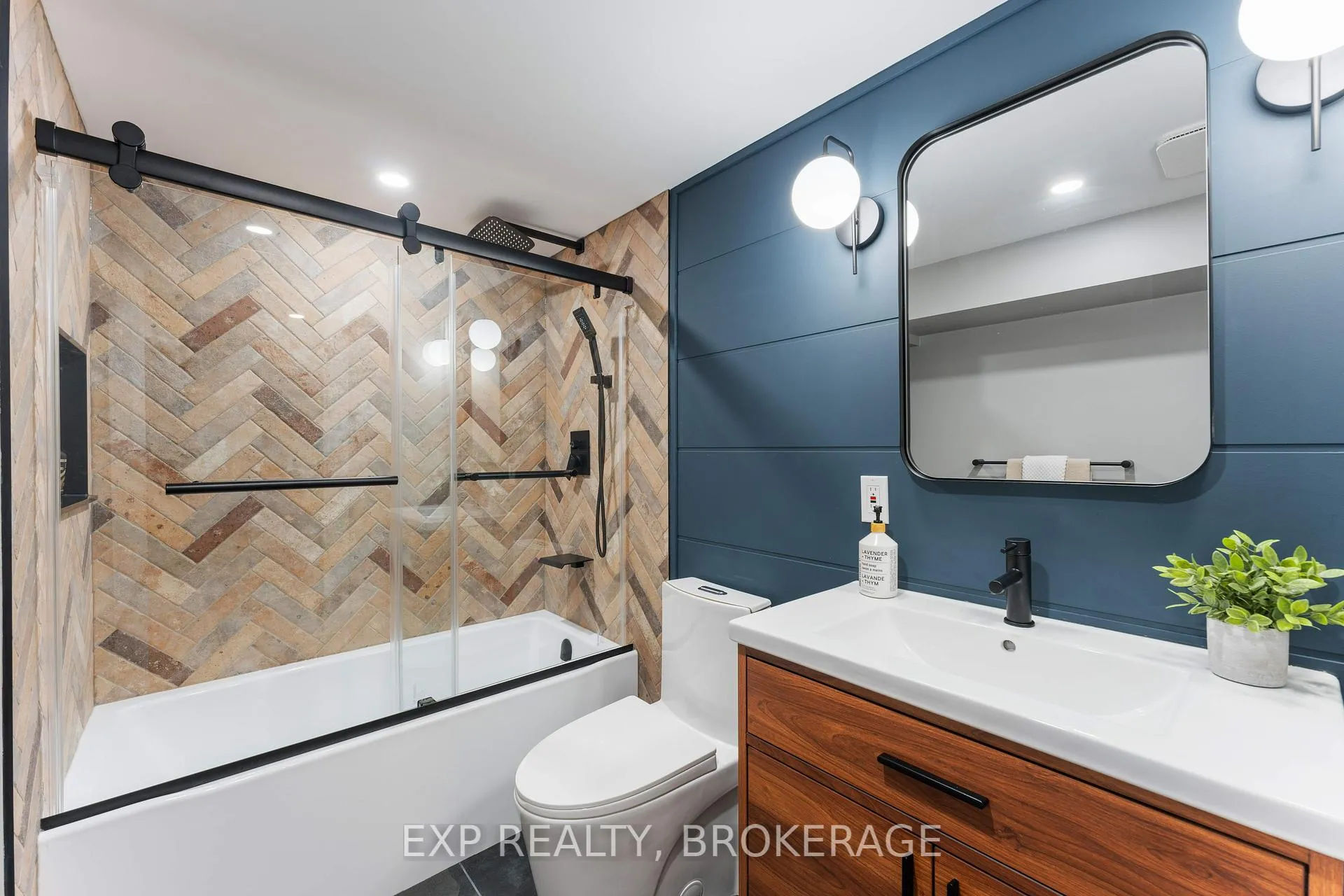 Photo 30 of 882 Clearfield Crescent, Kingston, North of Taylor-Kidd Blvd — HOMEH
