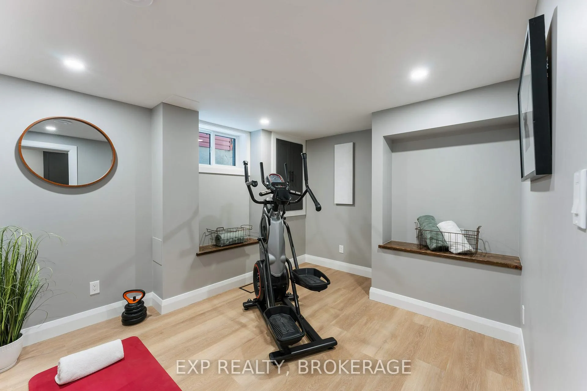 Photo 32 of 882 Clearfield Crescent, Kingston, North of Taylor-Kidd Blvd — HOMEH