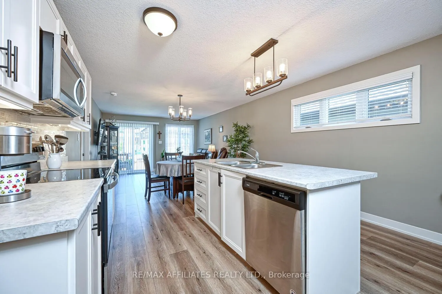 Photo 16 of 156 Ferrara Drive, Smiths Falls — HOMEH