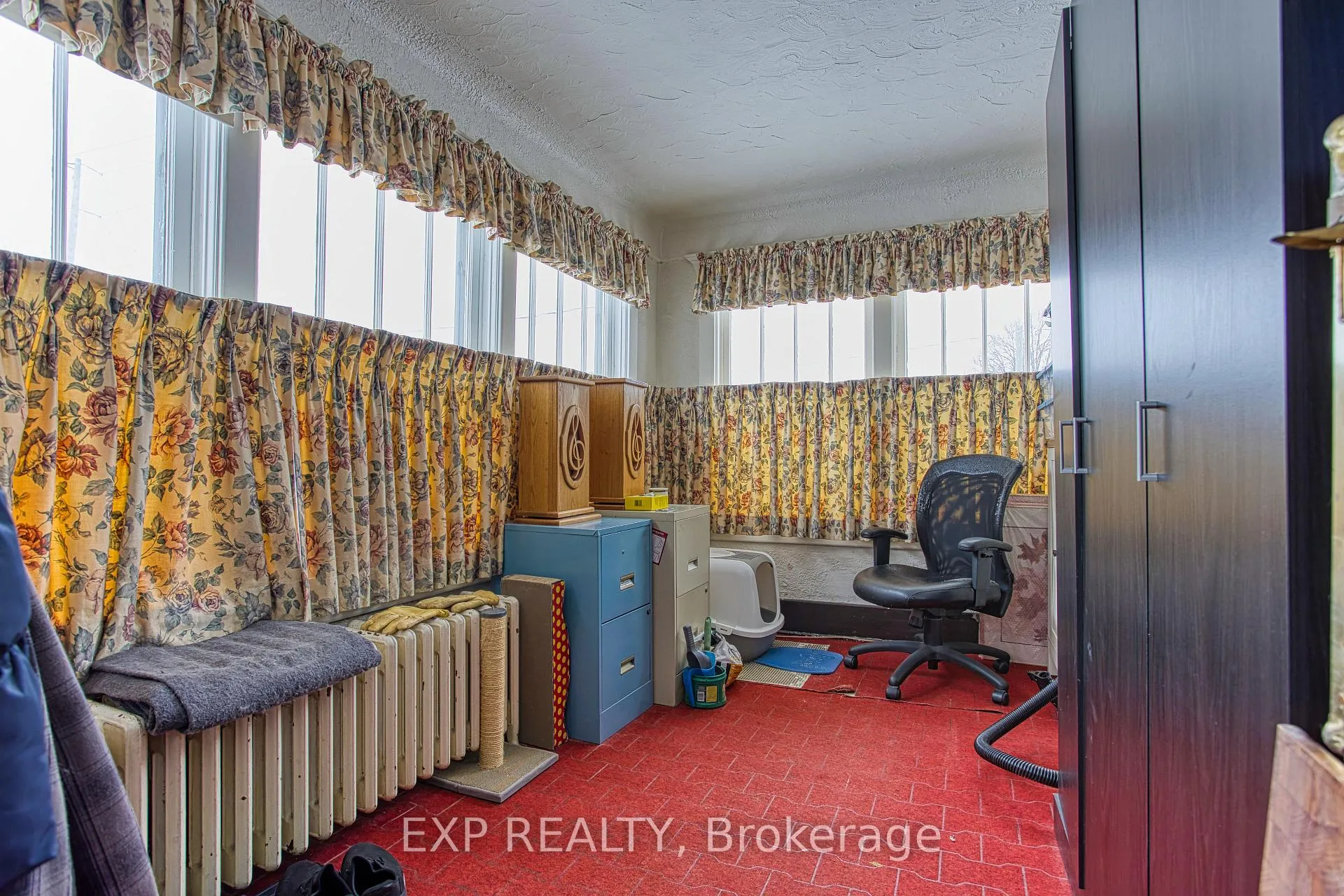 Photo 4 of 100 Ross Street, Welland, Welland Downtown — HOMEH